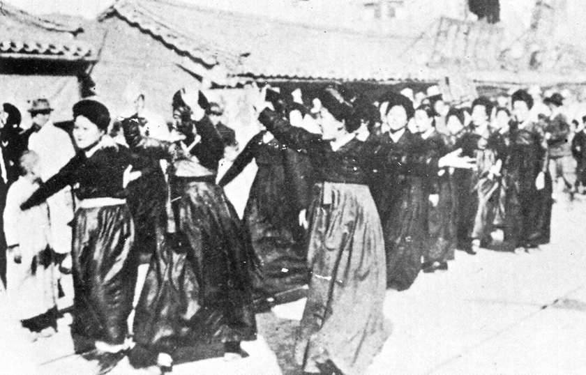 Female students participate in the March 1, 1919 Korean Independence Movement demonstration.